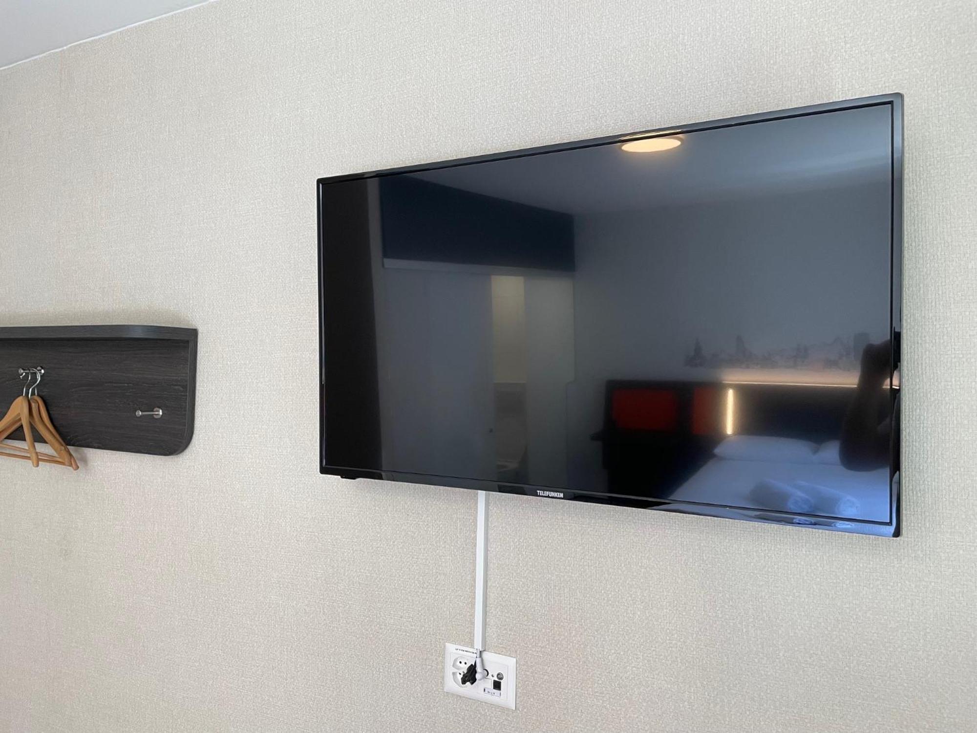 Easyhotel Zuerich Main Station Екстериор снимка